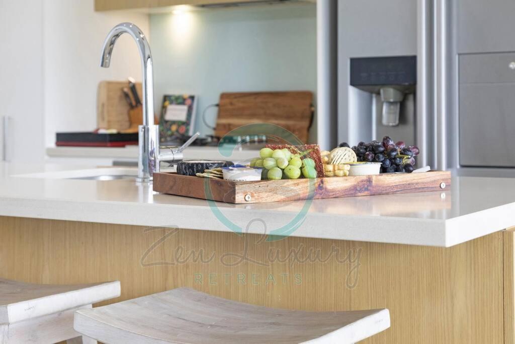 Zen Paradise - 2-Br Waterfront Ocean View Retreat Ντάρβιν Εξωτερικό φωτογραφία